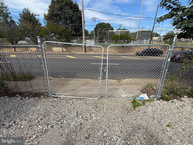 1444 GRAYS FERRY AVE, Philadelphia, PA 19143