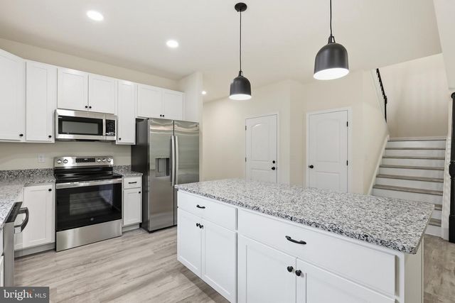 1354 COLLEGE RD, Dover, DE 19904
