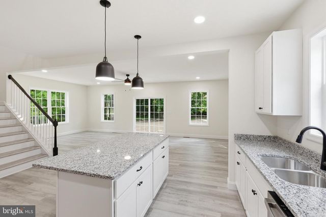 1354 COLLEGE RD, Dover, DE 19904