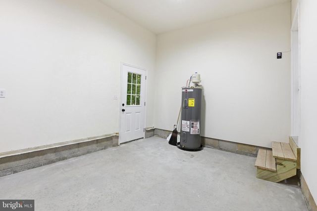 1354 COLLEGE RD, Dover, DE 19904