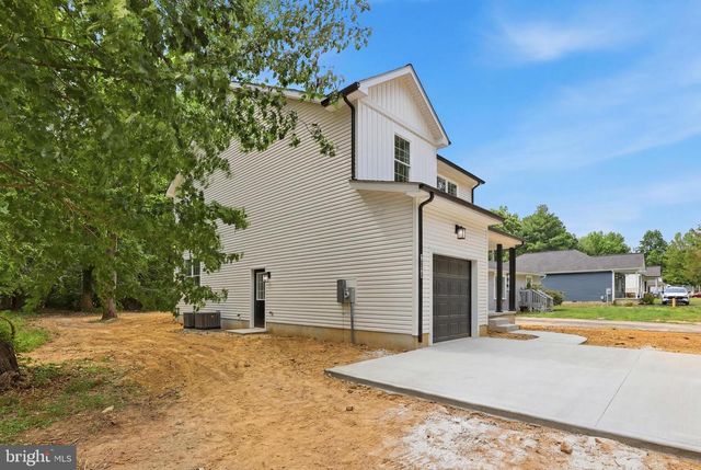 1354 COLLEGE RD, Dover, DE 19904