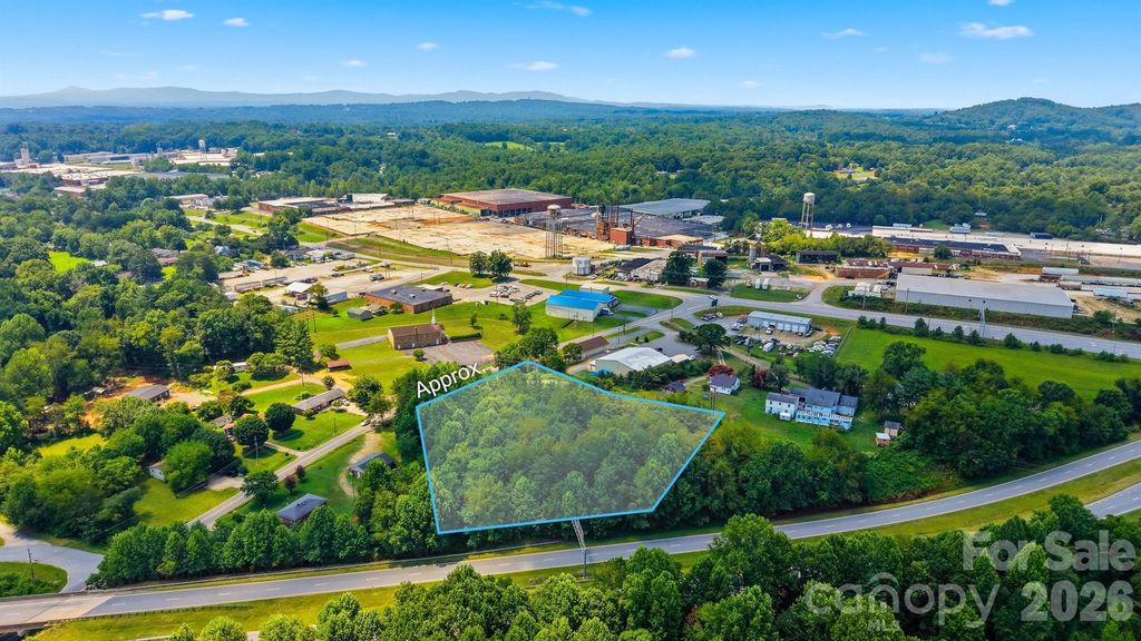 212 Joyceton Church Road SW, Lenoir, NC 28645