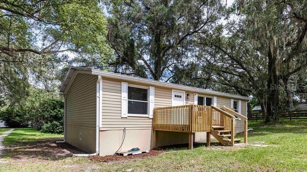 243 GRIFFIN VIEW DRIVE, Lady Lake, FL 32159