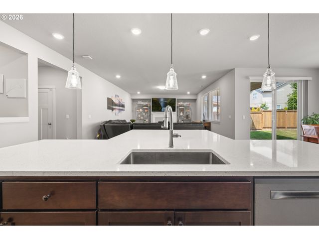 4240 Sw MAWRCREST Ave, Gresham, OR 97080