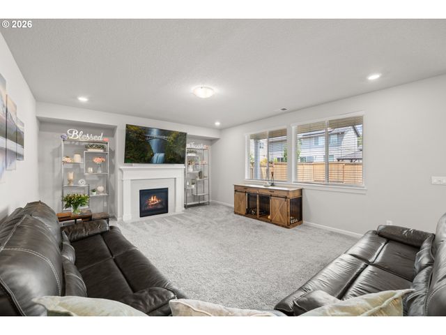 4240 Sw MAWRCREST Ave, Gresham, OR 97080