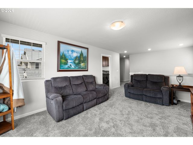 4240 Sw MAWRCREST Ave, Gresham, OR 97080