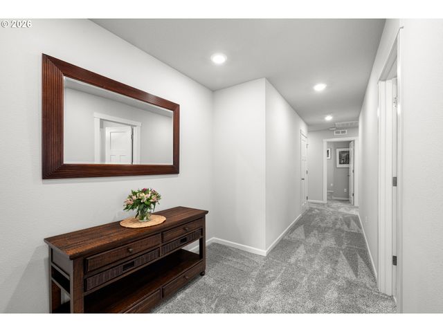 4240 Sw MAWRCREST Ave, Gresham, OR 97080