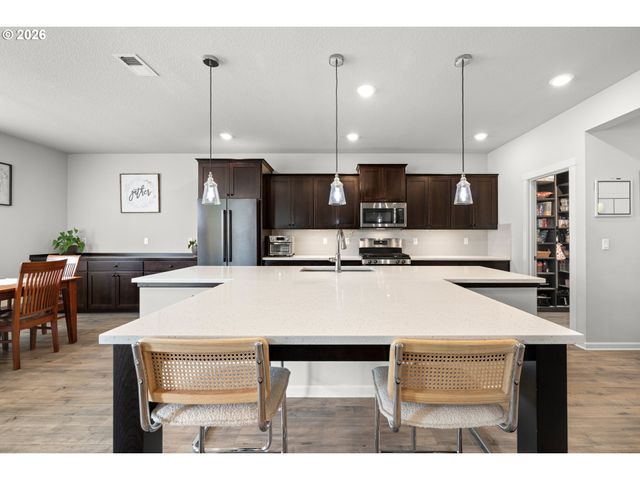 4240 Sw MAWRCREST Ave, Gresham, OR 97080