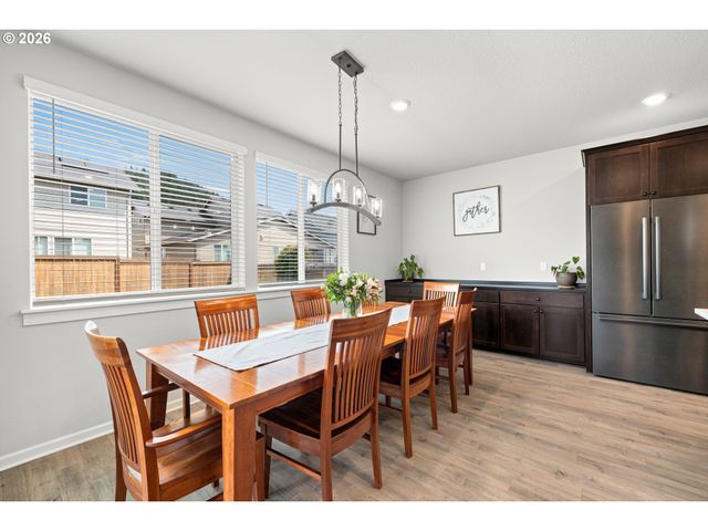 4240 Sw MAWRCREST Ave, Gresham, OR 97080