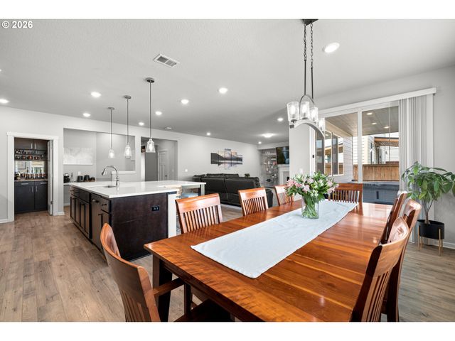 4240 Sw MAWRCREST Ave, Gresham, OR 97080