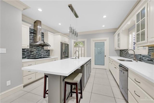 2405 El Encino Drive, Mission, TX 78573