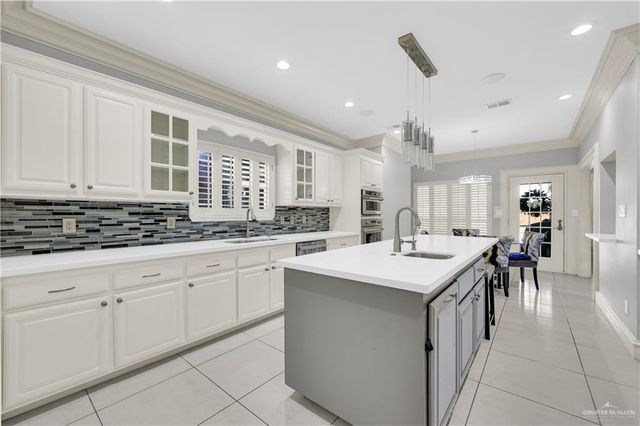 2405 El Encino Drive, Mission, TX 78573