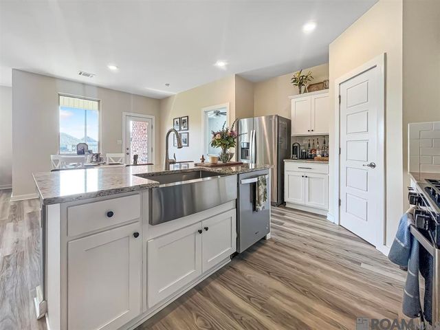 12850 Silverbell Ave, Denham Springs, LA 70726