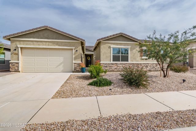12840 E Tortoise Pointe Drive, Vail, AZ 85641