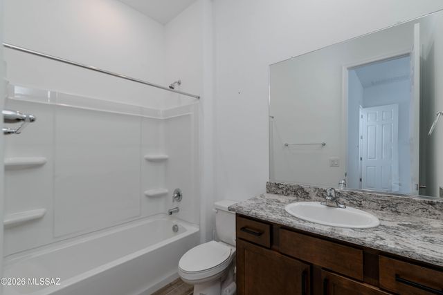 12840 E Tortoise Pointe Drive, Vail, AZ 85641