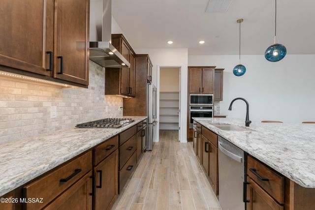 12840 E Tortoise Pointe Drive, Vail, AZ 85641