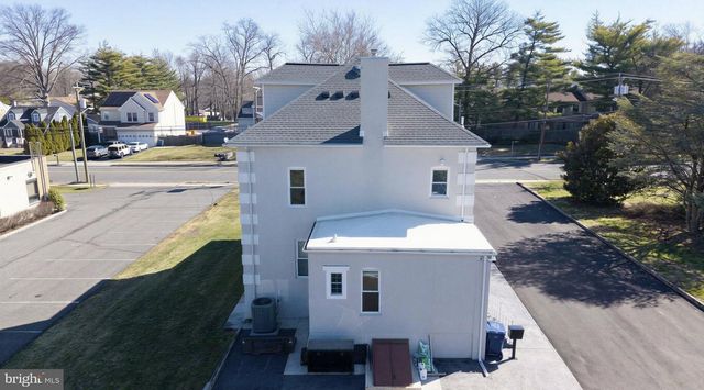209 LAWRENCE RD, Lawrence Township, NJ 08648