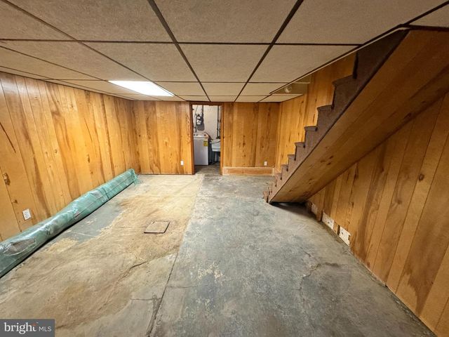 194 FERN ST, Philadelphia, PA 19120