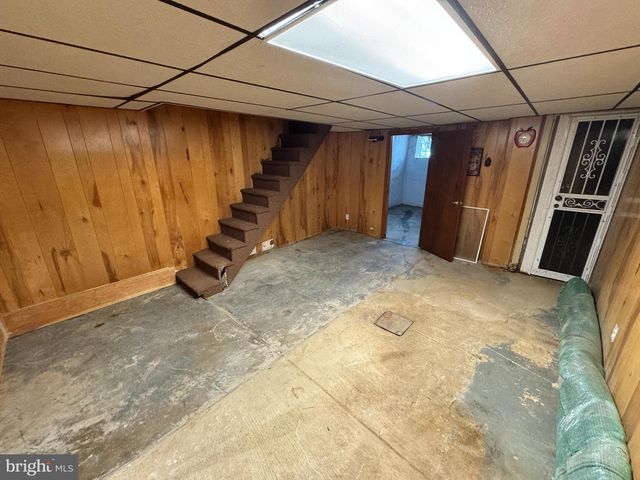 194 FERN ST, Philadelphia, PA 19120
