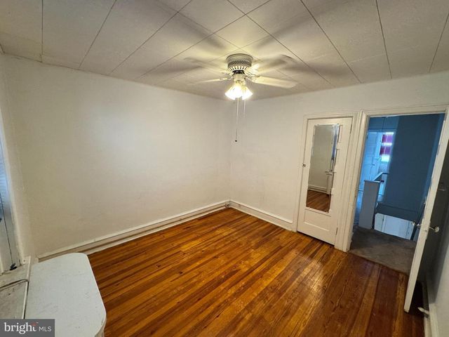 194 FERN ST, Philadelphia, PA 19120
