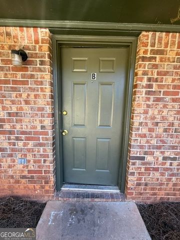 1050 Chestnut Oak Court NE A & B, Conyers, GA 30012