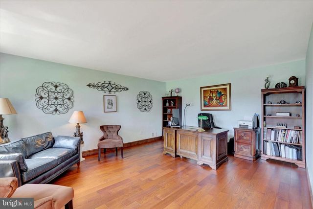 17 STACY DRIVE, Cream Ridge, NJ 08514
