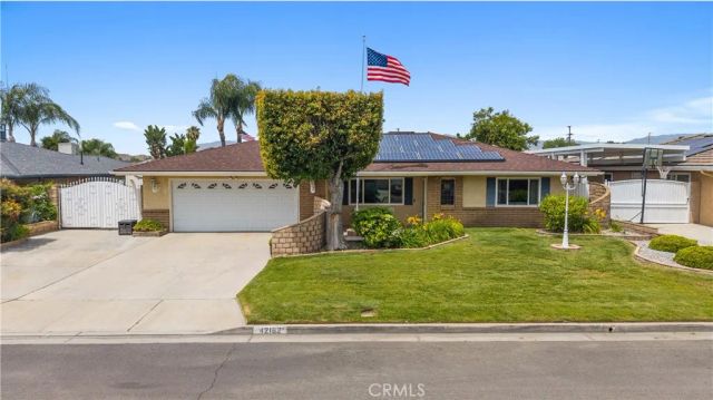 42162 Carnegie, Hemet, CA 92544