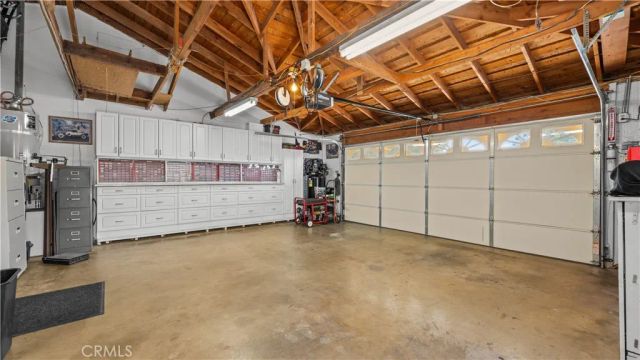 42162 Carnegie, Hemet, CA 92544