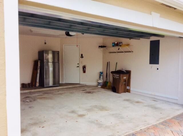 8410 Cargill Point, West Palm Beach, FL 33411