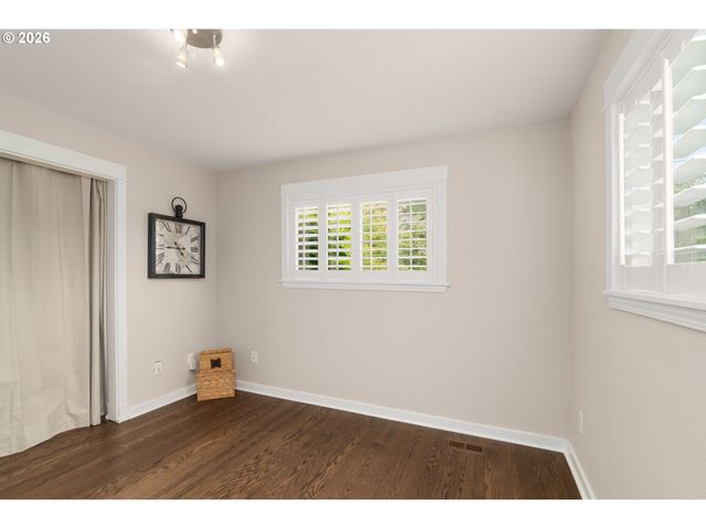 4535 Sw LAURELWOOD Ave, Portland, OR 97225