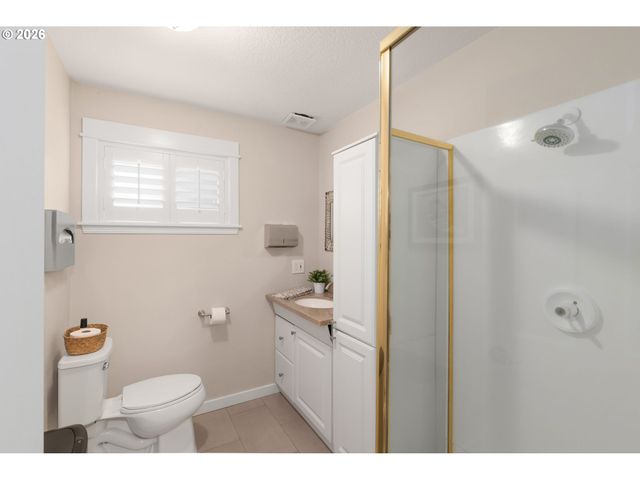 4535 Sw LAURELWOOD Ave, Portland, OR 97225