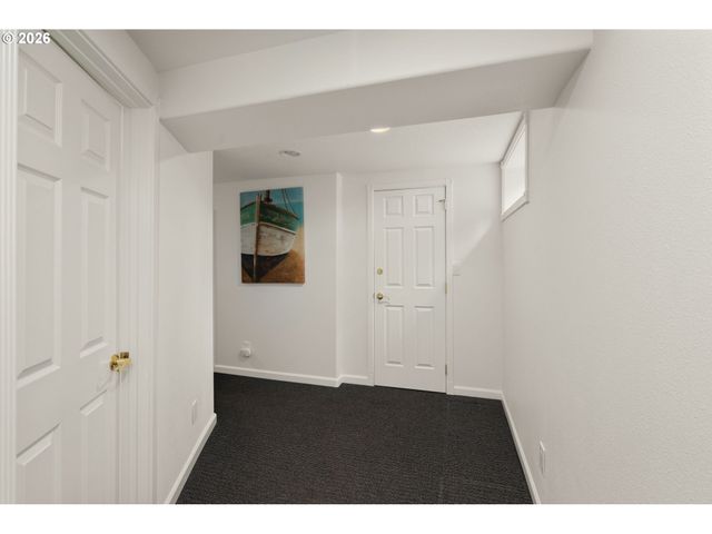 4535 Sw LAURELWOOD Ave, Portland, OR 97225