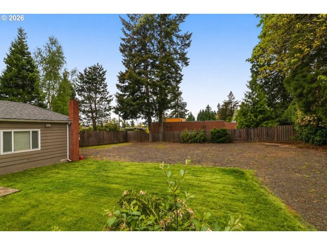 4535 Sw LAURELWOOD Ave, Portland, OR 97225