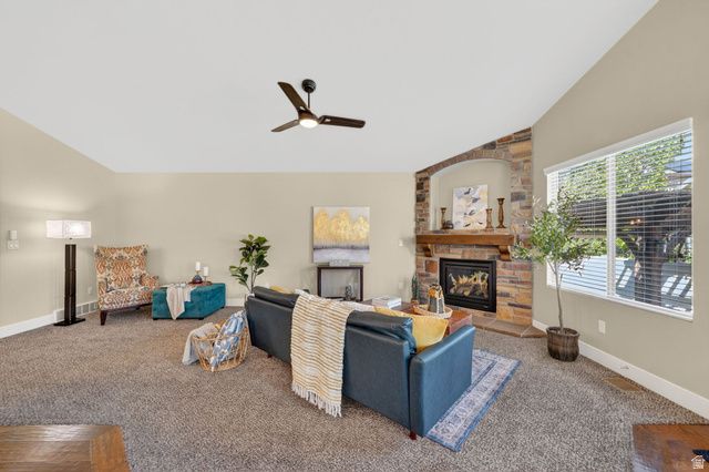 4122 W WALNUT CANYON LN, South Jordan, UT 84009