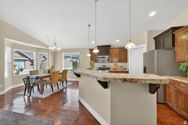 4122 W WALNUT CANYON LN, South Jordan, UT 84009