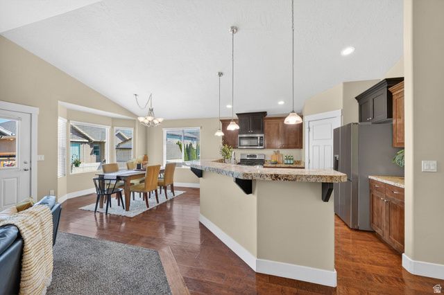 4122 W WALNUT CANYON LN, South Jordan, UT 84009