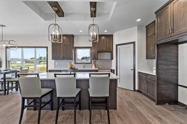 733 TAMBOUR COURT, De Pere, WI 54115