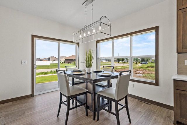 733 TAMBOUR COURT, De Pere, WI 54115