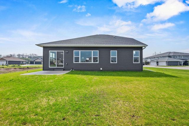 733 TAMBOUR COURT, De Pere, WI 54115