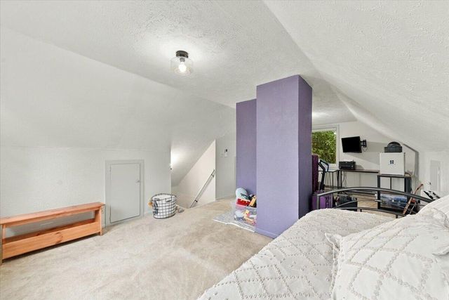 19715 PERRY Road, Council Bluffs, IA 51503