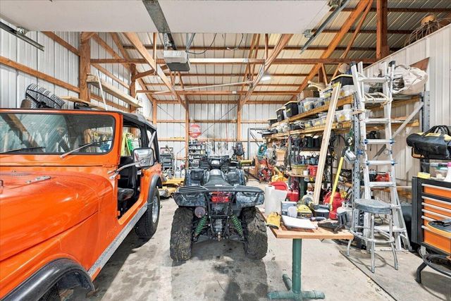 19715 PERRY Road, Council Bluffs, IA 51503