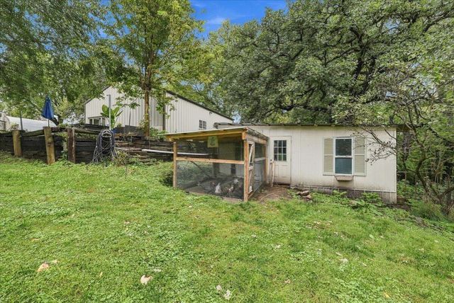 19715 PERRY Road, Council Bluffs, IA 51503