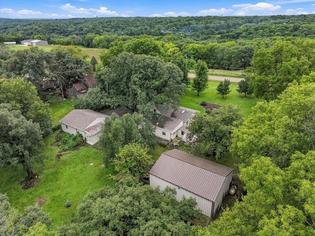 19715 PERRY Road, Council Bluffs, IA 51503
