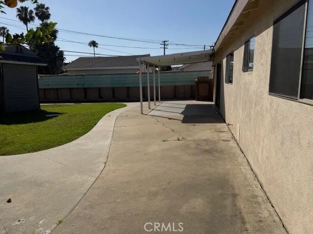 6951 Lenis, Huntington Beach, CA 92647