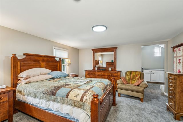 557 Morningstar Dr, Franklin Twp, PA 16117