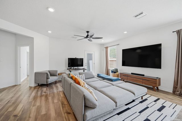 4015 Casita Mia, San Antonio, TX 78222