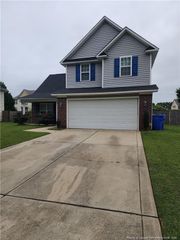 5716 SCARECROW Court, Fayetteville, NC 28314