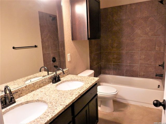 1071 Carolyn, New Braunfels, TX 78130