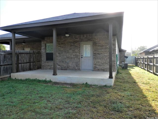 1071 Carolyn, New Braunfels, TX 78130