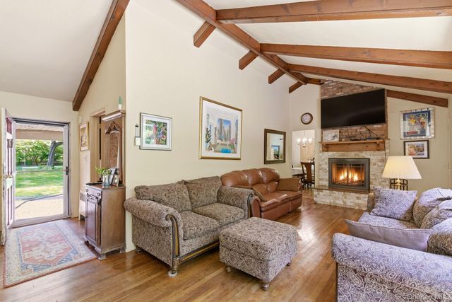 4 Meadowood Court, Huntington, NY 11743